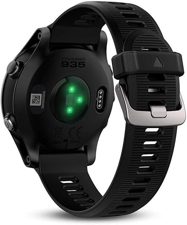Garmin (Refurbished) Forerunner 935 Sleek Sport Watch Running GPS Unit -Black (Renewed)