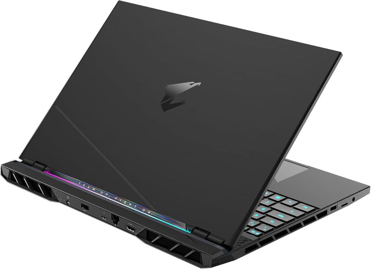 GIGABYTE AORUS 16: 16.0' 16:10 QHD+ 2560x1600 240Hz, NVIDIA GeForce RTX 4070 Laptop GPU 8GB GDDR6, Intel Core i7-13700H, 16GB DDR5 RAM, 1TB SSD, Win11 Home AD (AORUS 16 BSF-73US654SH)