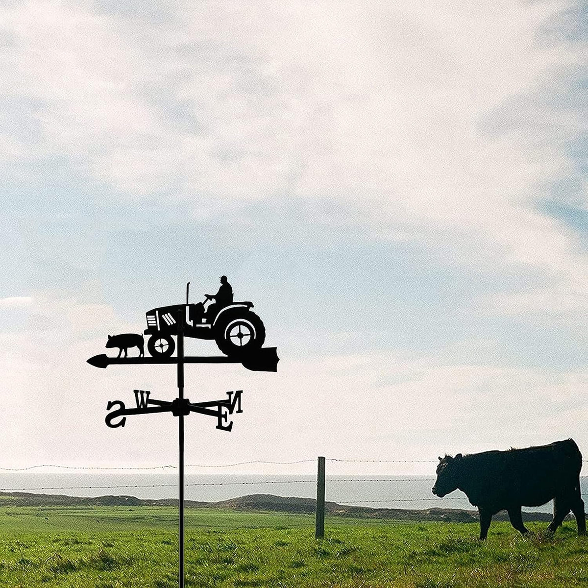 Tractor and Pig Weather Vane Stainless Steel Decorative Weathervane Antique Style Wind Direction Indicator Suitable for Home, Barn or Pavilion, Garden Decoration