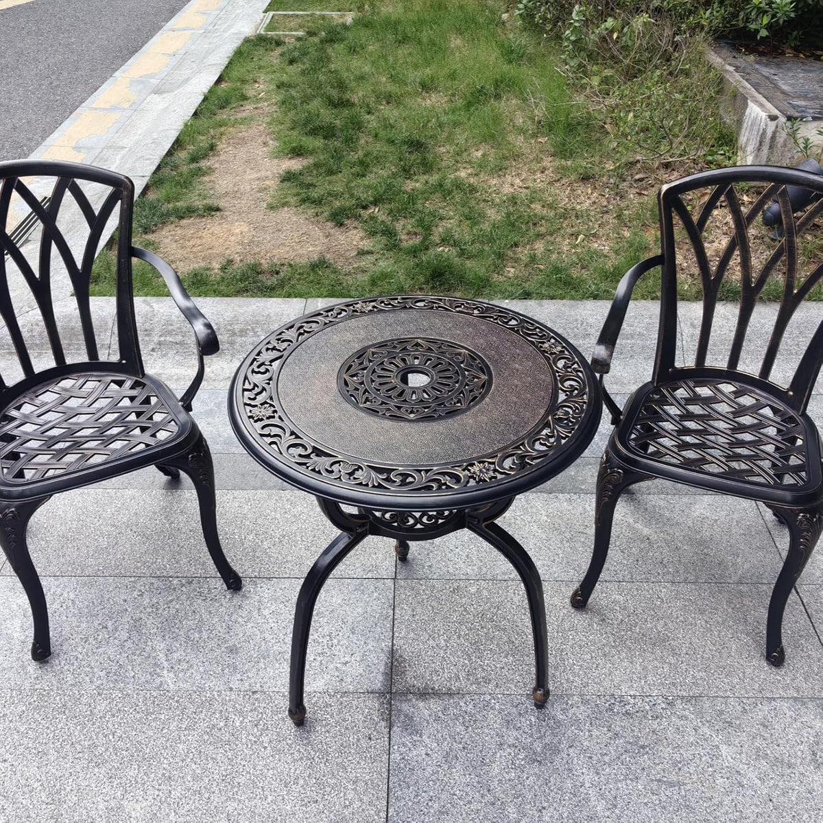 KAILI 3 Piece Bistro Table Set Cast Aluminum Outdoor Patio Furniture with Chair with armrests (Bronzed)