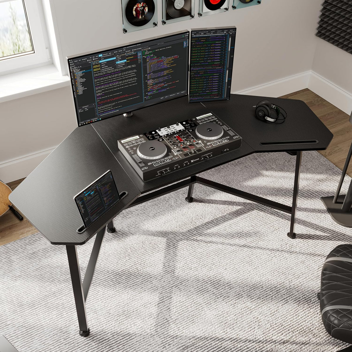 EUREKA ERGONOMIC Gaming Desk Wing-Shaped Desks,63 inch Computer Desk Table for Work Home Office,Ergonomic Studio Desk Gamer Workstation for Live & Streamer with Mousepad,Black